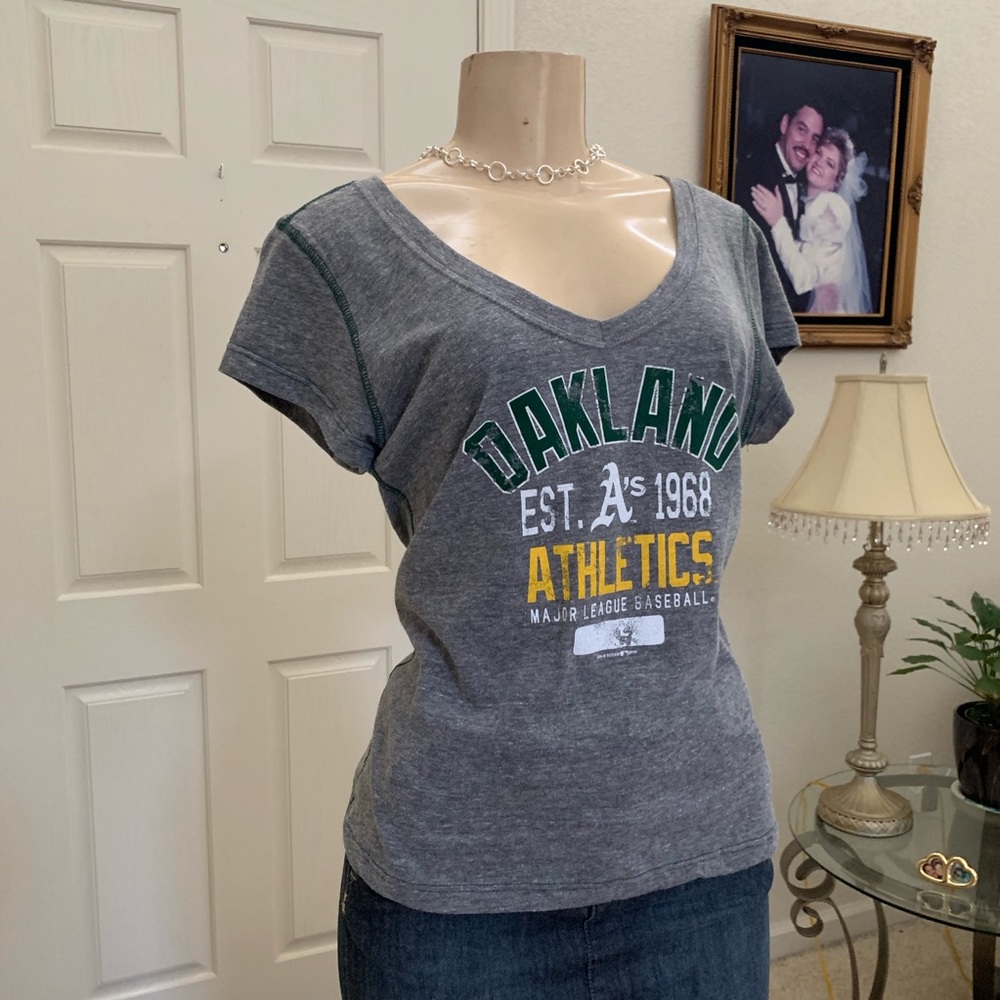 “5TH & OCEAN” ⚾️ 💚Oakland A’s MLB, short sleeve T